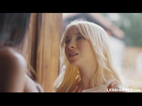 ❤️ D'Meedche kënnt e puer Méint méi spéit heem a schléisst op d'Stiefmamm hir Muschi iessen ❤️❌ Russesch Porno op lb.pornolymp.ru ❌️❤